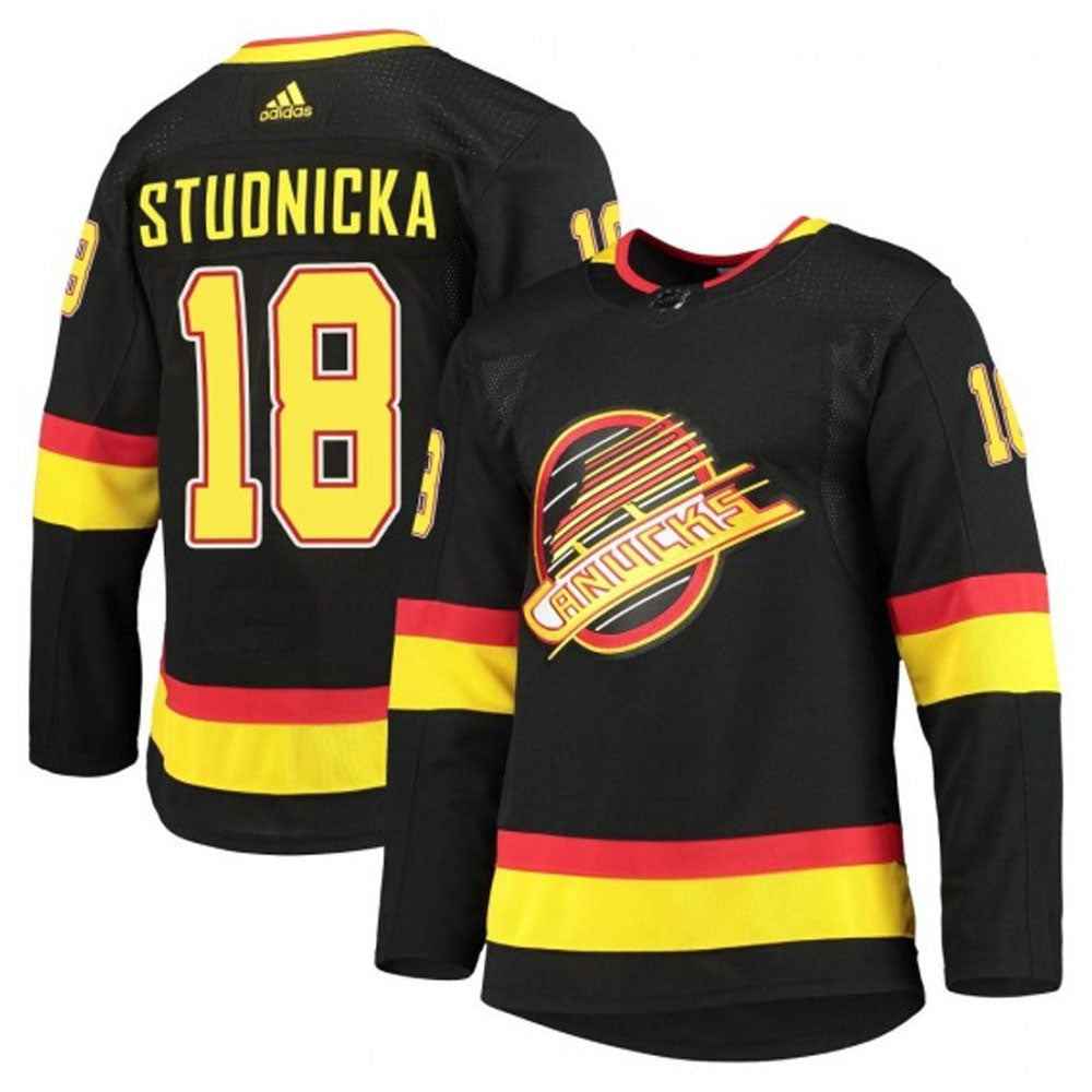 Hockey Jack Studnicka Vancouver Canucks 18 Jersey